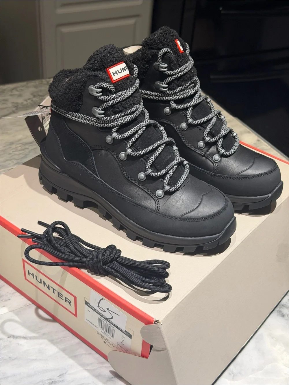 Hunter w commando chelsea Black Leather Lace-Up Hiker Boots with Sherpa Collar